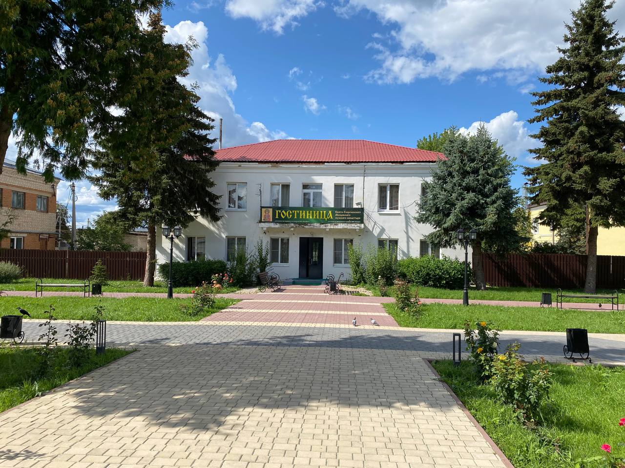 Гостиница Георгиевского монастыря в Мещовске — 