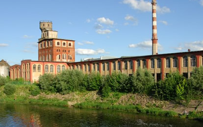 Здание старой бумажной фабрики в Кондрово