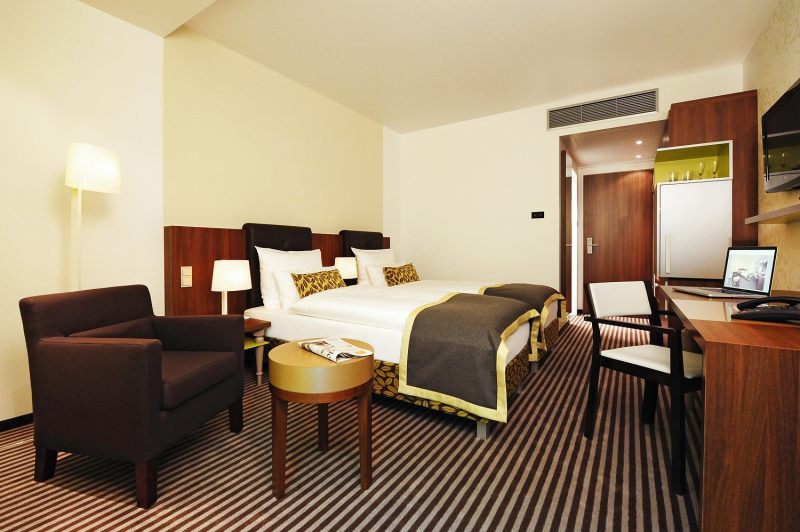 Ambassador Hotel & Suites Kaluga — 