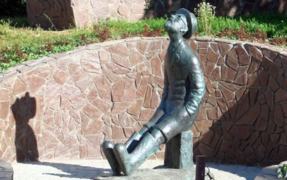 Памятник Циолковскому в Боровске — 
